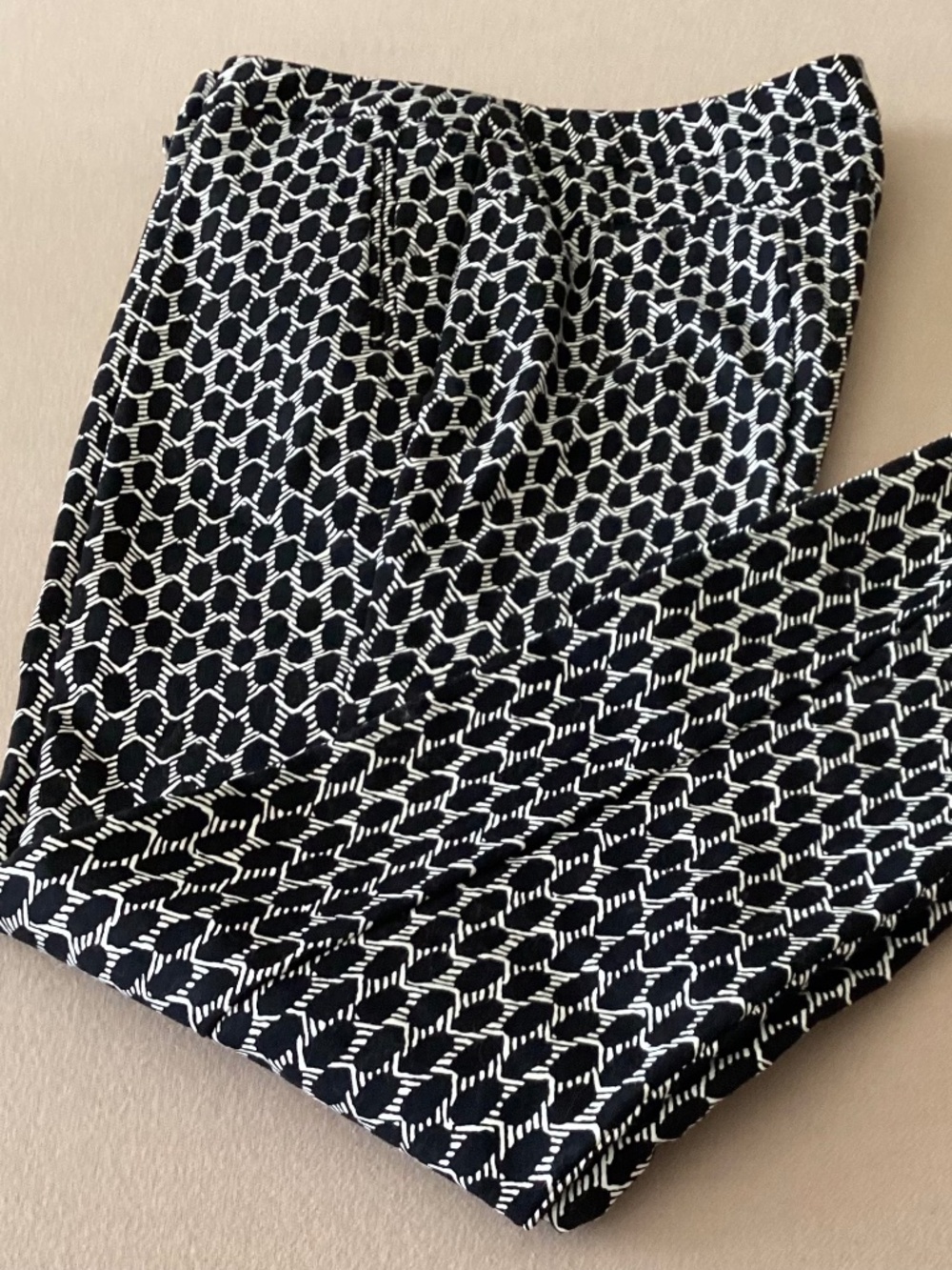 ADRIANNA PAPELL - BLACK WHITE COTTON PANTS - SIZE 6